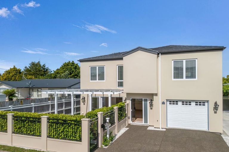 Photo of property in 9a Church Road, Taradale, Napier, 4112