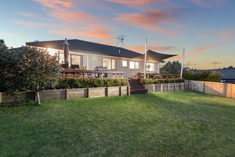 Photo of property in 14 Solander Drive, Welcome Bay, Tauranga, 3112