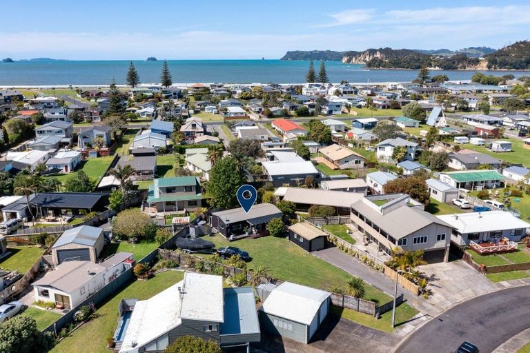 Photo of property in 1 Poplar Street, Whitianga, 3510