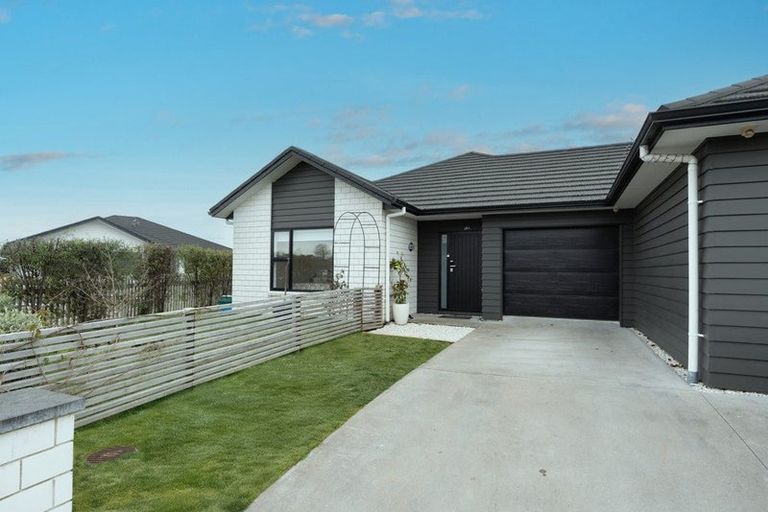 Photo of property in 2/34 Maggie Place, Chartwell, Hamilton, 3281