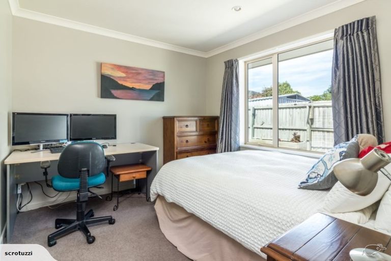 Photo of property in 16 Marlowe Place, Rolleston, 7614