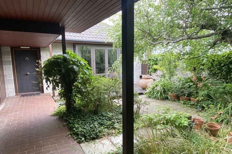 Photo of property in 30 Friend Street, Karori, Wellington, 6012