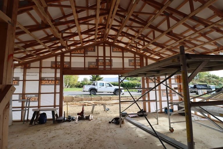 Photo of property in 71 Weston Road, Weston, Oamaru, 9401