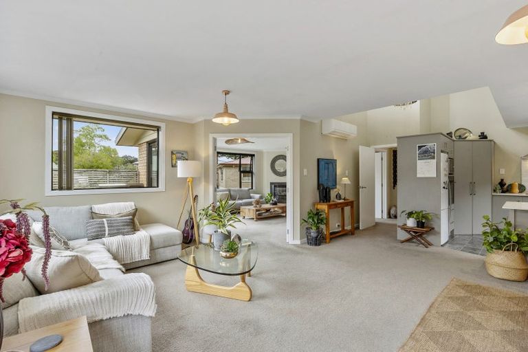 Photo of property in 6 Coach Road, Fairfield, Dunedin, 9018