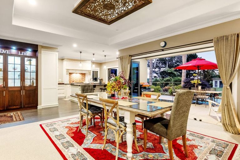 Photo of property in 12 Veale Road, Frankleigh Park, New Plymouth, 4310