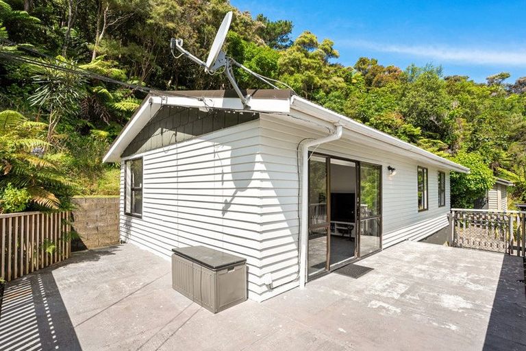 Photo of property in 32 John Street, Stokes Valley, Lower Hutt, 5019