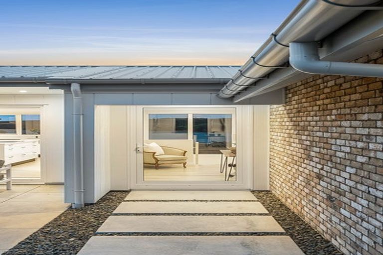 Photo of property in 30 Pacific Cliffs Drive, Gulf Harbour, Whangaparaoa, 0930