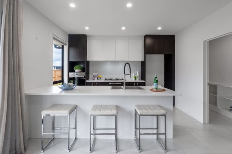 Photo of property in 18 Lovelock Avenue, Rolleston, 7615