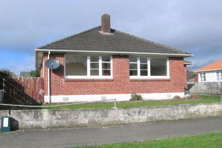 Photo of property in 72 Rangiora Avenue, Roslyn, Palmerston North, 4414