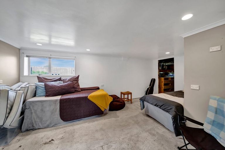 Photo of property in 1 Tiromoana Crescent, Bell Block, New Plymouth, 4312