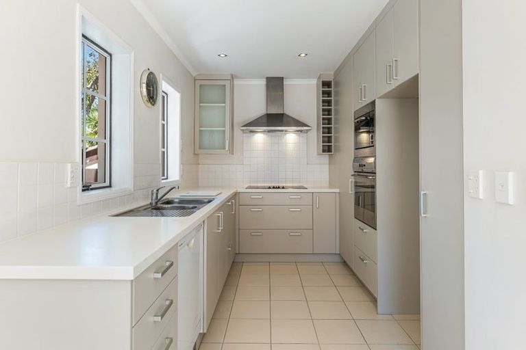 Photo of property in 3/26a Penning Road, Castor Bay, Auckland, 0620