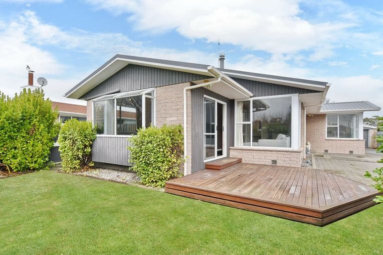 Photo of property in 54 Oriana Crescent, Hornby, Christchurch, 8042