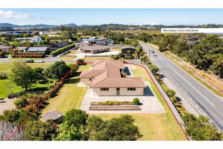 Photo of property in 1 Sunlea Lane, Mangawhai, 0505