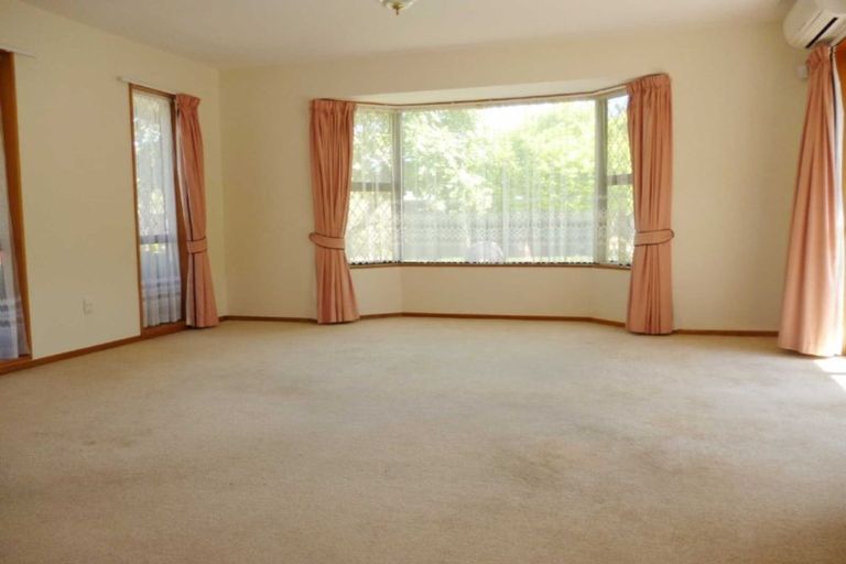Photo of property in 40 Briarmont Street, Avondale, Christchurch, 8061