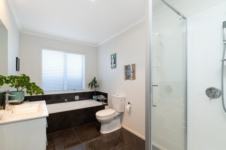 Photo of property in 7 Plate Lane, Papamoa, 3118