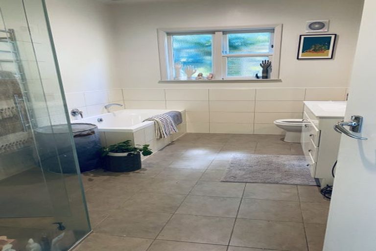 Photo of property in 26 Manchester Street, Melrose, Wellington, 6023