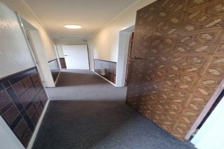 Photo of property in 31 Cranwell Street, Churton Park, Wellington, 6037