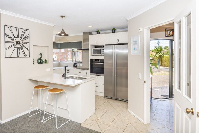 Photo of property in 66 Ayrshire Drive, Grandview Heights, Hamilton, 3200