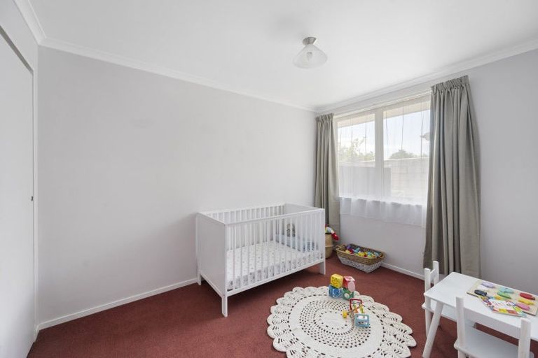 Photo of property in 1/2 Trigg Crescent, Taradale, Napier, 4112