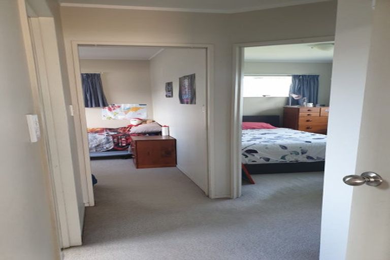 Photo of property in 26 Edwards Avenue, Henderson, Auckland, 0610