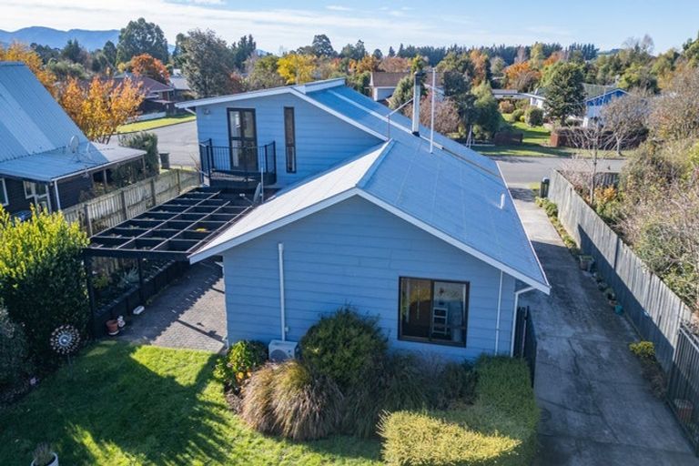 Photo of property in 25 Burnett Street, Oxford, 7430