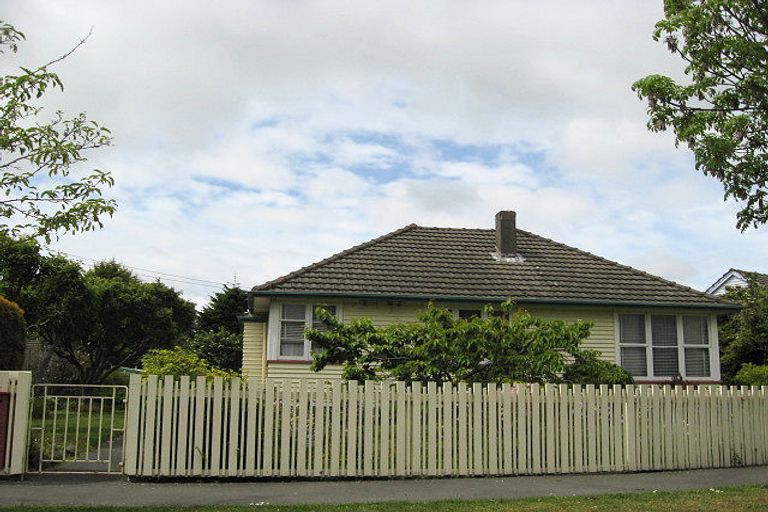 Photo of property in 5 Earnslaw Crescent, Bryndwr, Christchurch, 8053