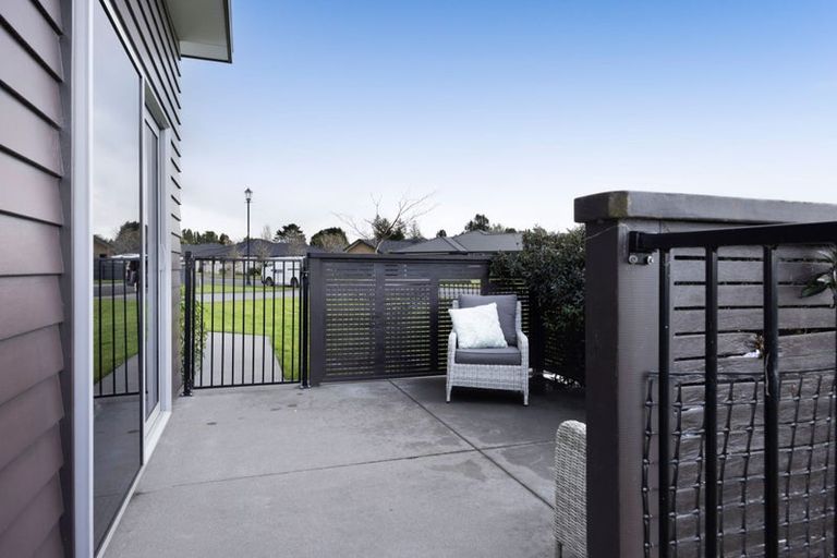 Photo of property in 7 Mercade Close, Stratford, 4332