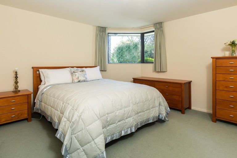 Photo of property in 51 Kirkwood Avenue, Upper Riccarton, Christchurch, 8041