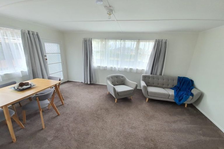 Photo of property in 1/148 Old Wairoa Road, Papakura, 2110