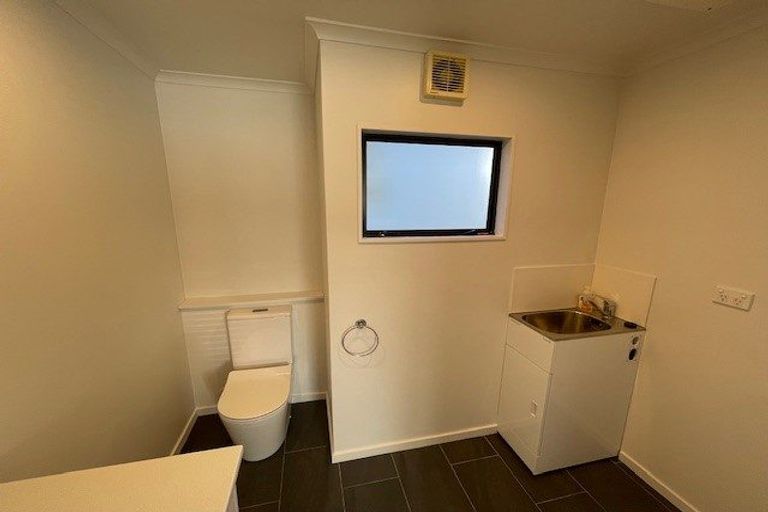 Photo of property in 13 Frieston Road, Milford, Auckland, 0620