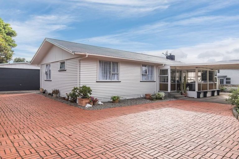 Photo of property in 11 Konini Grove, Raumati Beach, Paraparaumu, 5032
