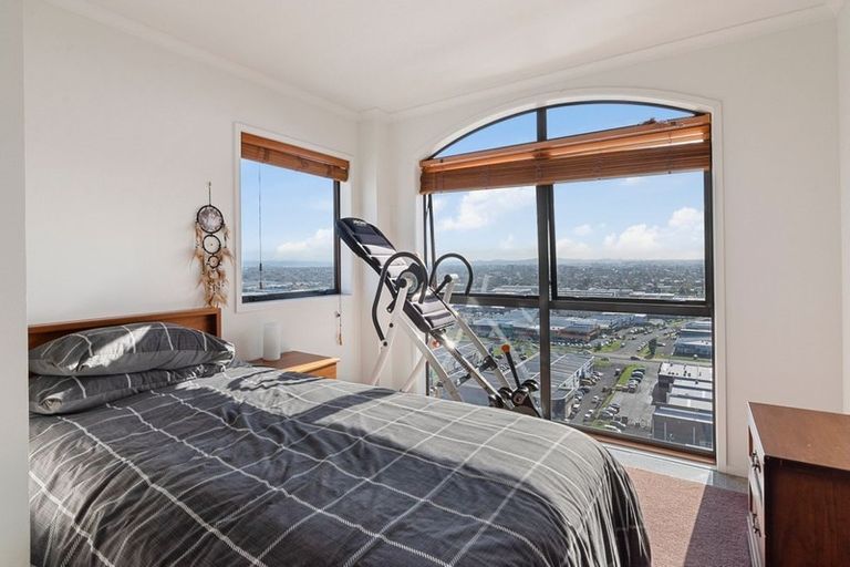 Photo of property in The Rennaissance, 16d/18 Ronwood Avenue, Manukau, Auckland, 2104