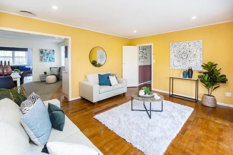 Photo of property in 29 Korau Grove, Stokes Valley, Lower Hutt, 5019