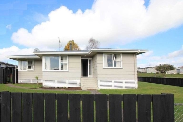 Photo of property in 50 Kaka Crescent, Tokoroa, 3420