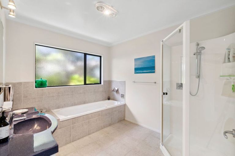 Photo of property in 227 Heta Road, Merrilands, New Plymouth, 4312