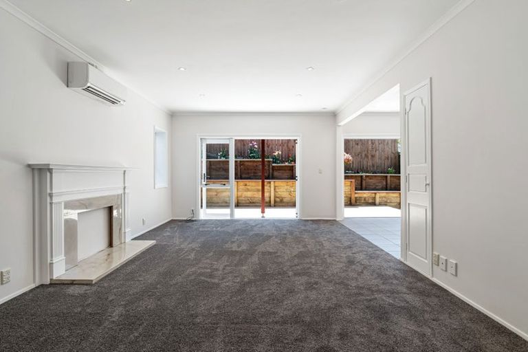 Photo of property in 3/26a Penning Road, Castor Bay, Auckland, 0620