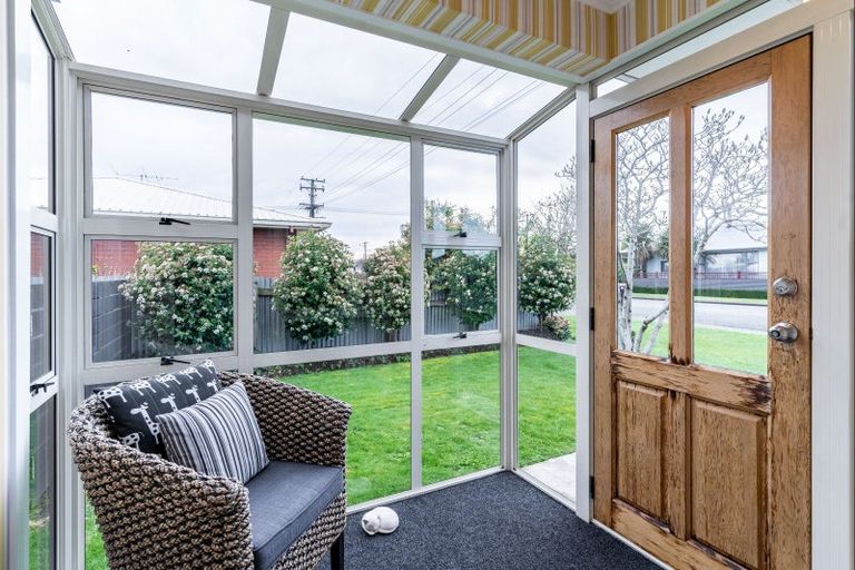 Photo of property in 234 Park Street, Winton, 9720