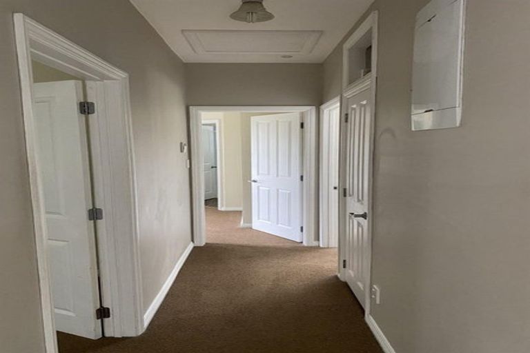 Photo of property in 1 Piko Crescent, Riccarton, Christchurch, 8041