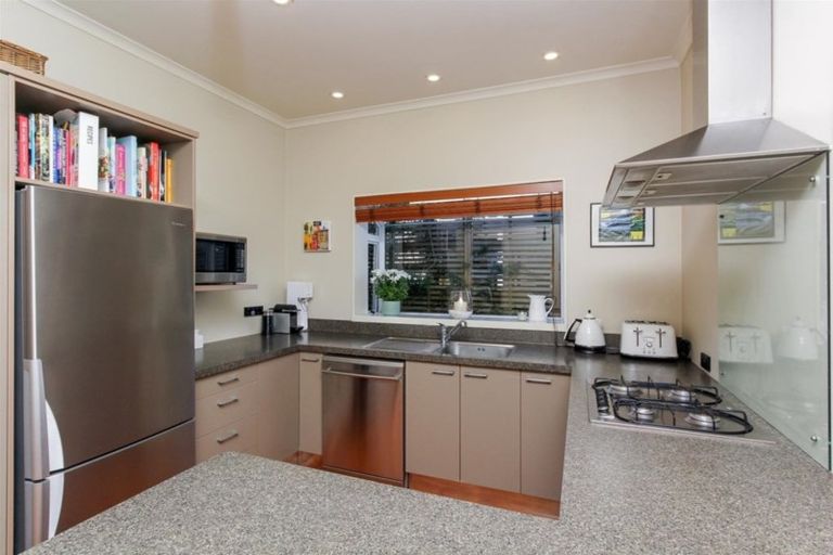 Photo of property in 145 Clawton Street, Westown, New Plymouth, 4310