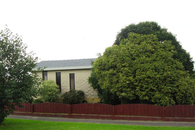 Photo of property in 43 Walton Park Avenue, Fairfield, Dunedin, 9018