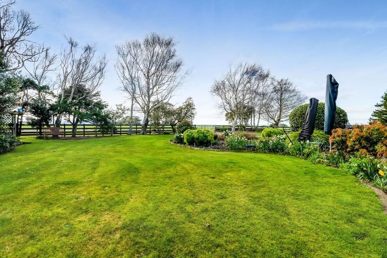 Photo of property in 2227 Skeet Road, Auroa, Hawera, 4678