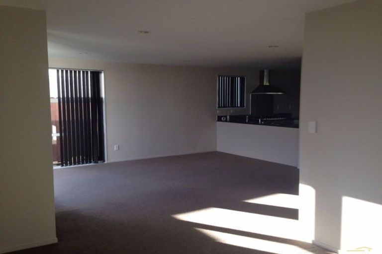 Photo of property in 18 Phar Lap Crescent, Takanini, 2112