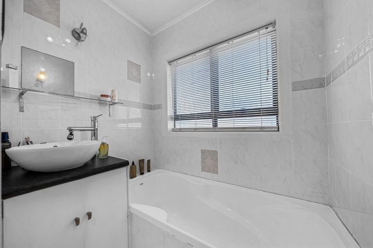 Photo of property in 36 Greenmeadows Avenue, Manurewa East, Auckland, 2102