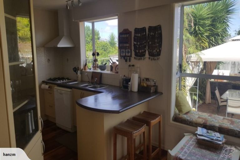 Photo of property in 6 Viola Place, Papakura, 2110