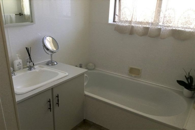 Photo of property in 1/14 Burns Street, Westown, New Plymouth, 4310