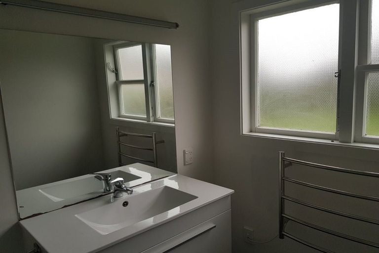 Photo of property in 82 Kapiti Road, Paraparaumu, 5032