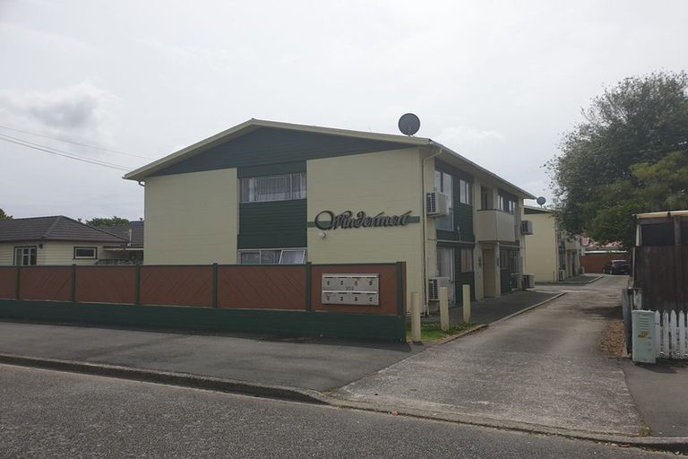 Photo of property in 102 Martin Street, Wallaceville, Upper Hutt, 5018