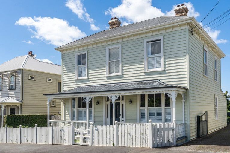 Photo of property in 3 Kerr Street, Devonport, Auckland, 0624