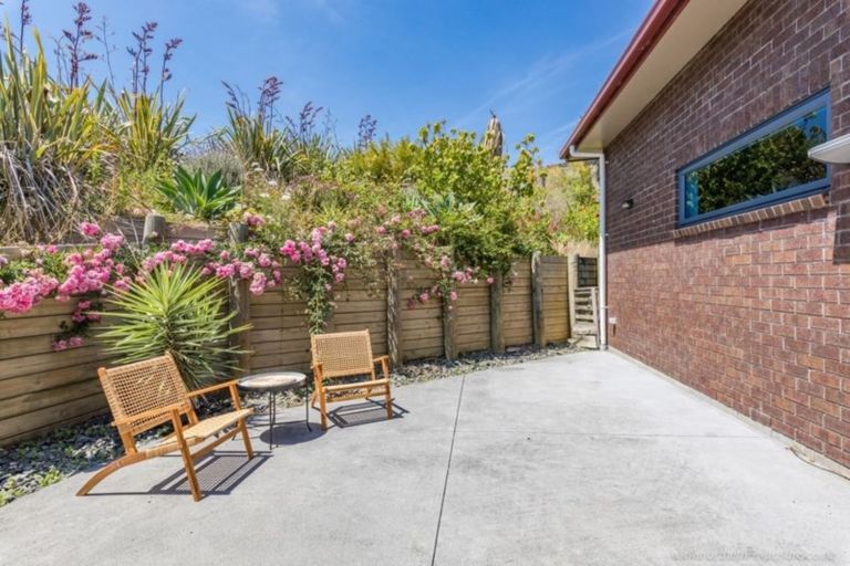 Photo of property in 2 Christine Drive, Coopers Beach, 0420