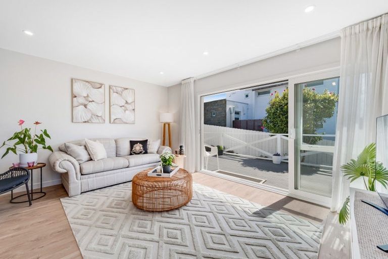 Photo of property in 1/7 Tuscan Place, Half Moon Bay, Auckland, 2012